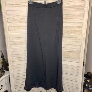 Ambiance Apparel Minimalist Plain Dark Gray Long Flowy Maxi Skirt Sz S